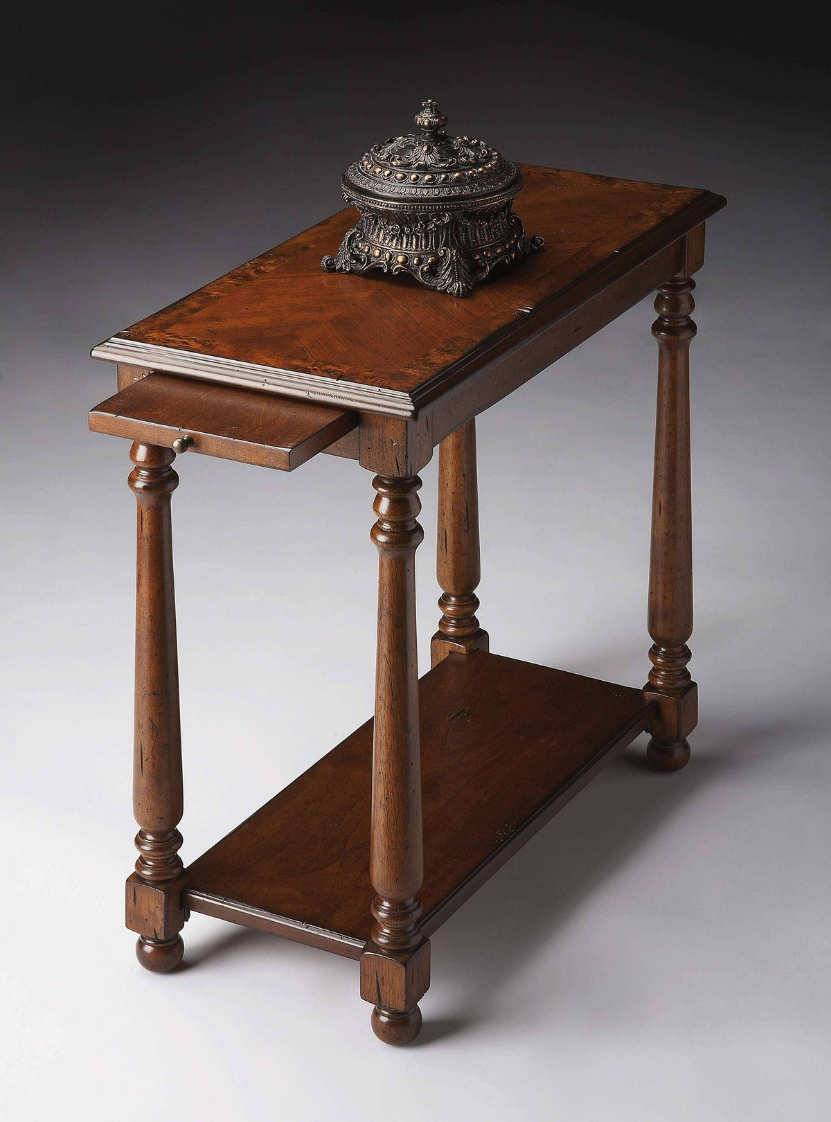 Chairside Table L587