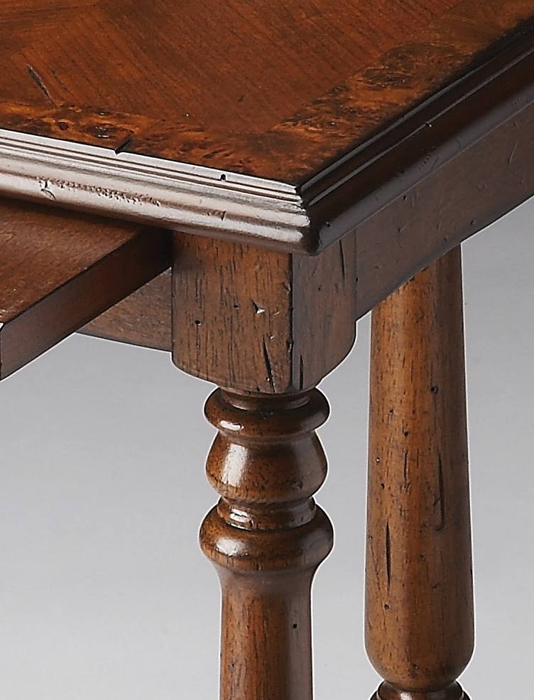 Chairside Table L587