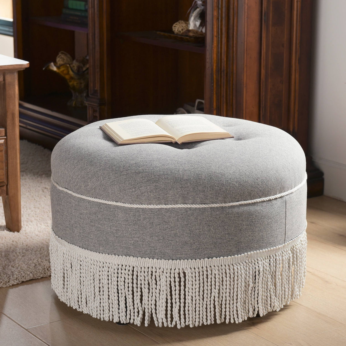 Off White Tufted Round Ottoman O287003