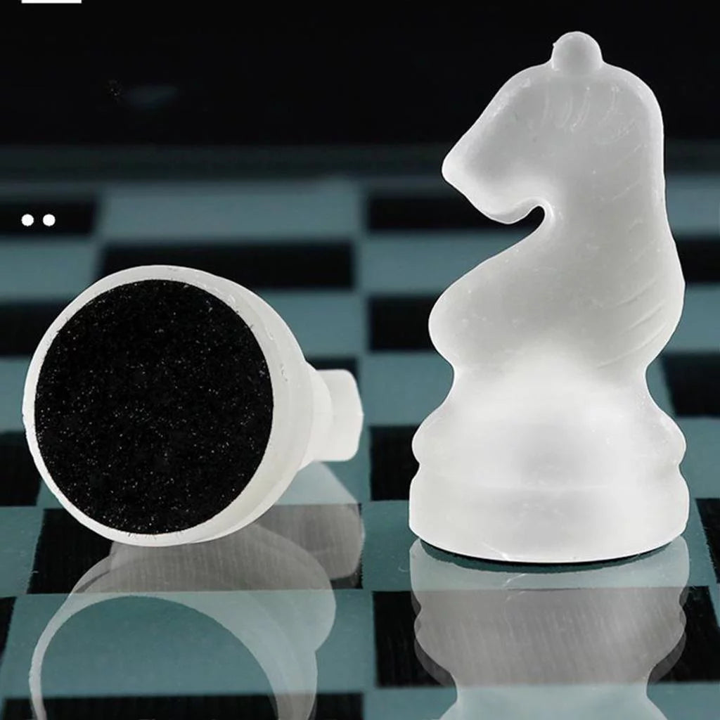 Solid Glass Chess Pieces with Padded Bottom Crystal Chess Board Play Set - 20x20cm M919361