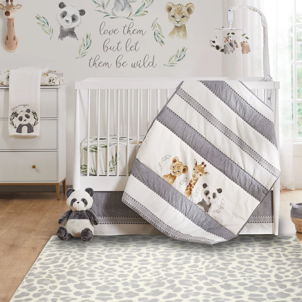 Grey and Cream Leopard 5 x 7 Rug T472