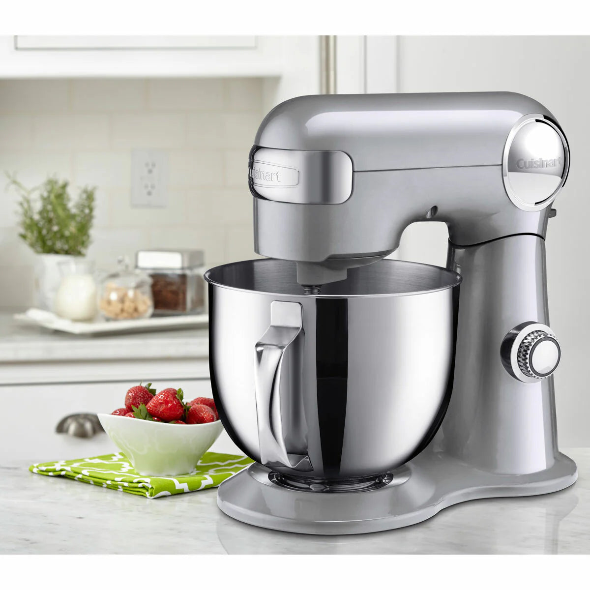Stand Mixer 5.5 Qt J687